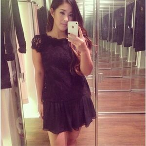 BCBGeneration 0 Xxs black cap sleeve lace mini flutter dress